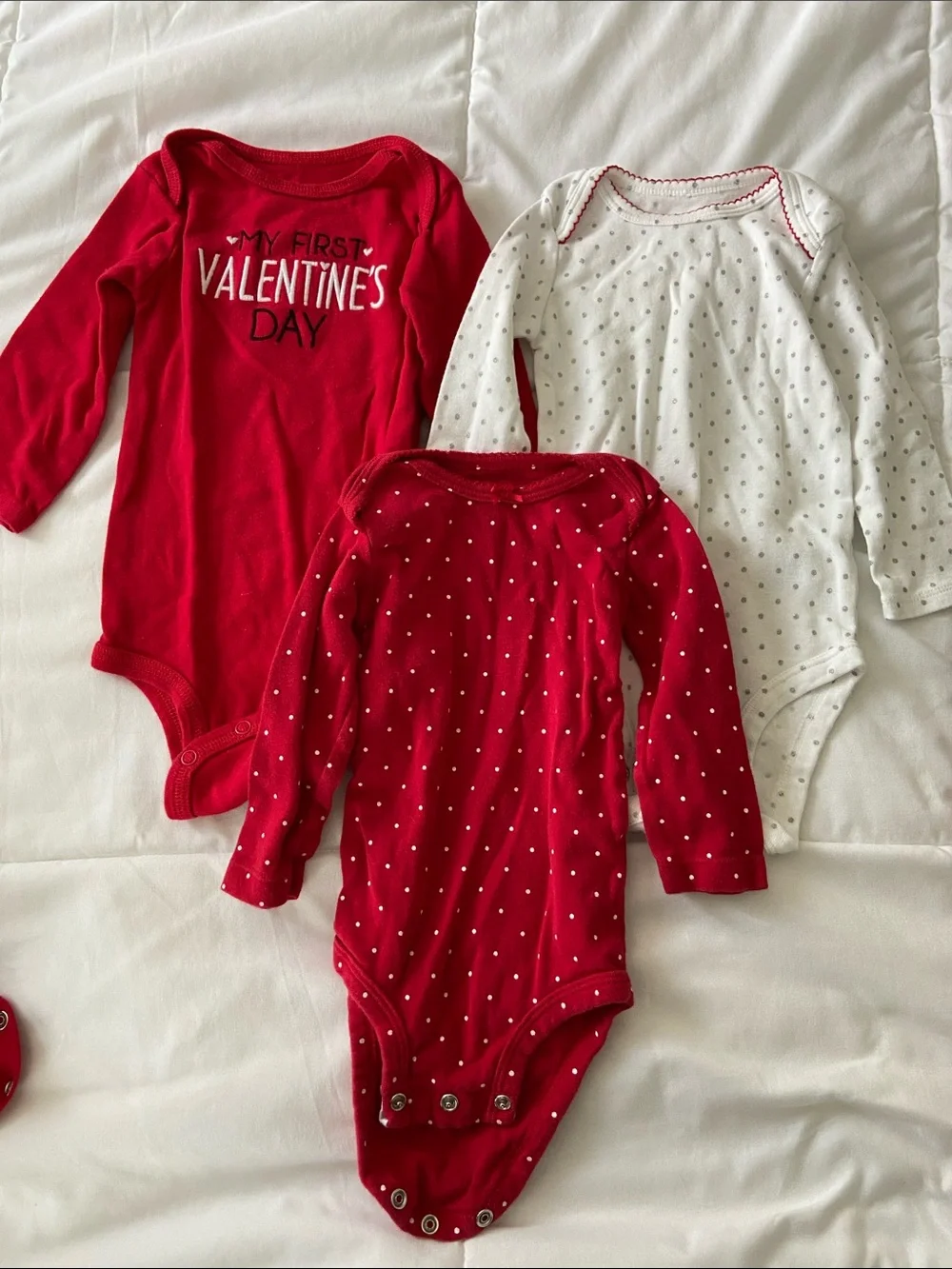 Valentine's Day Baby Girl Outfit 12 piece Bundle - Hearts & Tulle - Picture 6 of 12